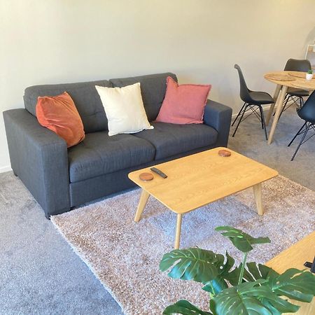 Cheerful 2 Bedroom Townhouse In Addington! Christchurch Ngoại thất bức ảnh