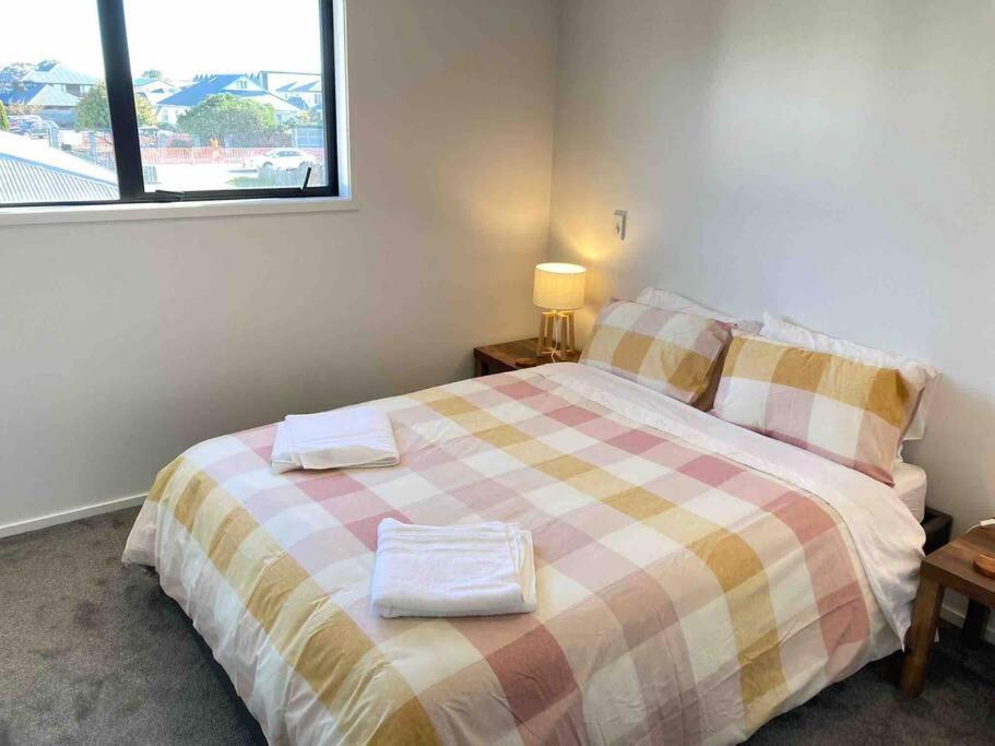Cheerful 2 Bedroom Townhouse In Addington! Christchurch Ngoại thất bức ảnh