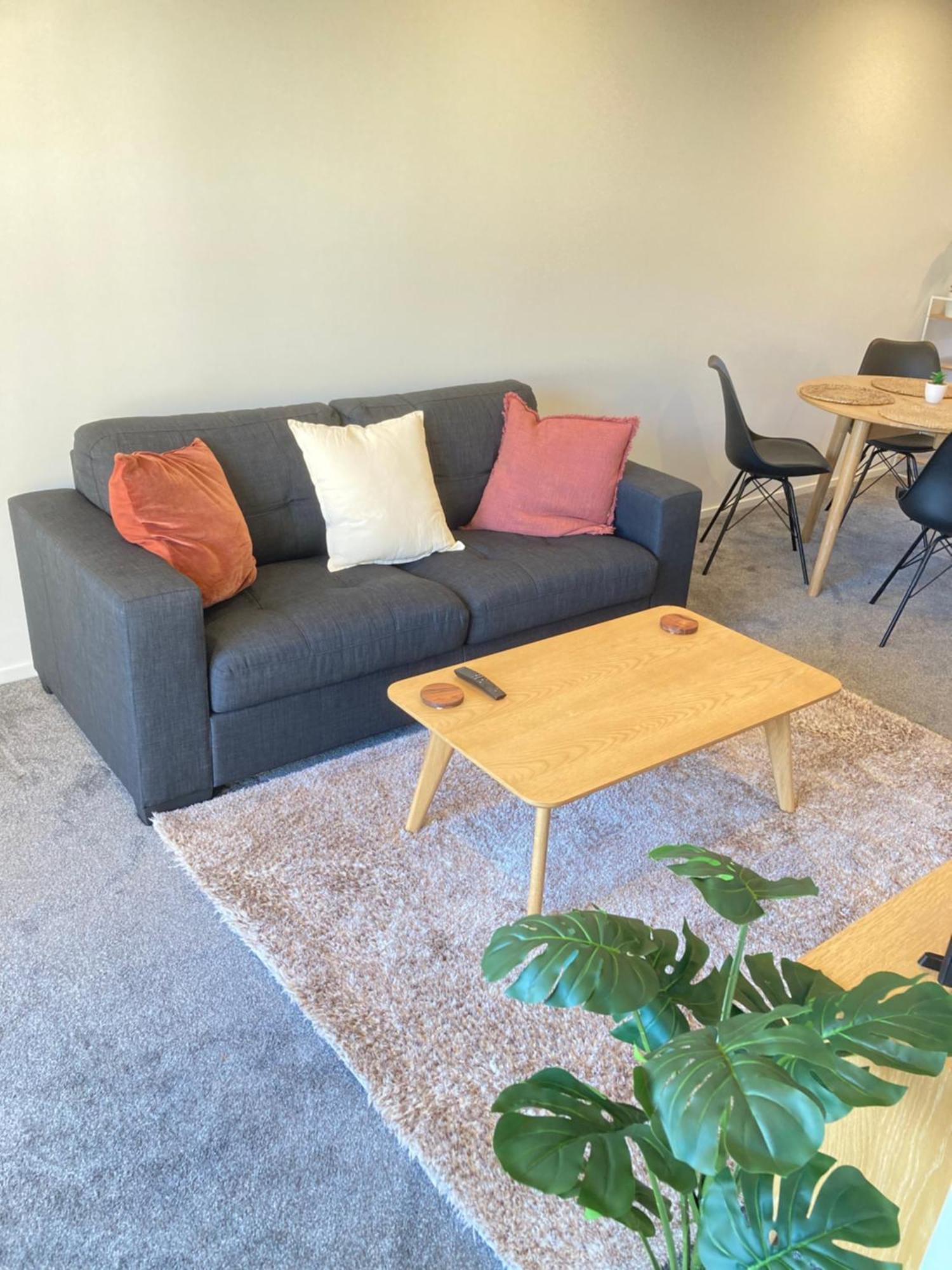 Cheerful 2 Bedroom Townhouse In Addington! Christchurch Ngoại thất bức ảnh